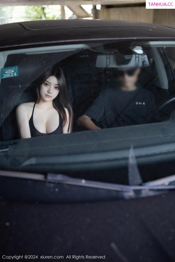 豆瓣酱  [XiuRen]高清写真图 2024.06.14 No.8708 豆瓣酱 黑丝美腿第50张图片